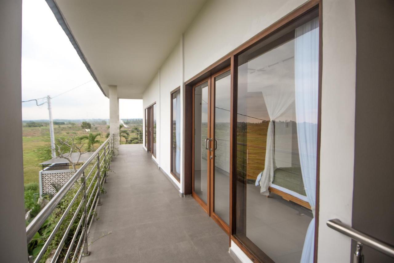 Three Palms Surf & Stay Medewi Airsatang Exterior photo